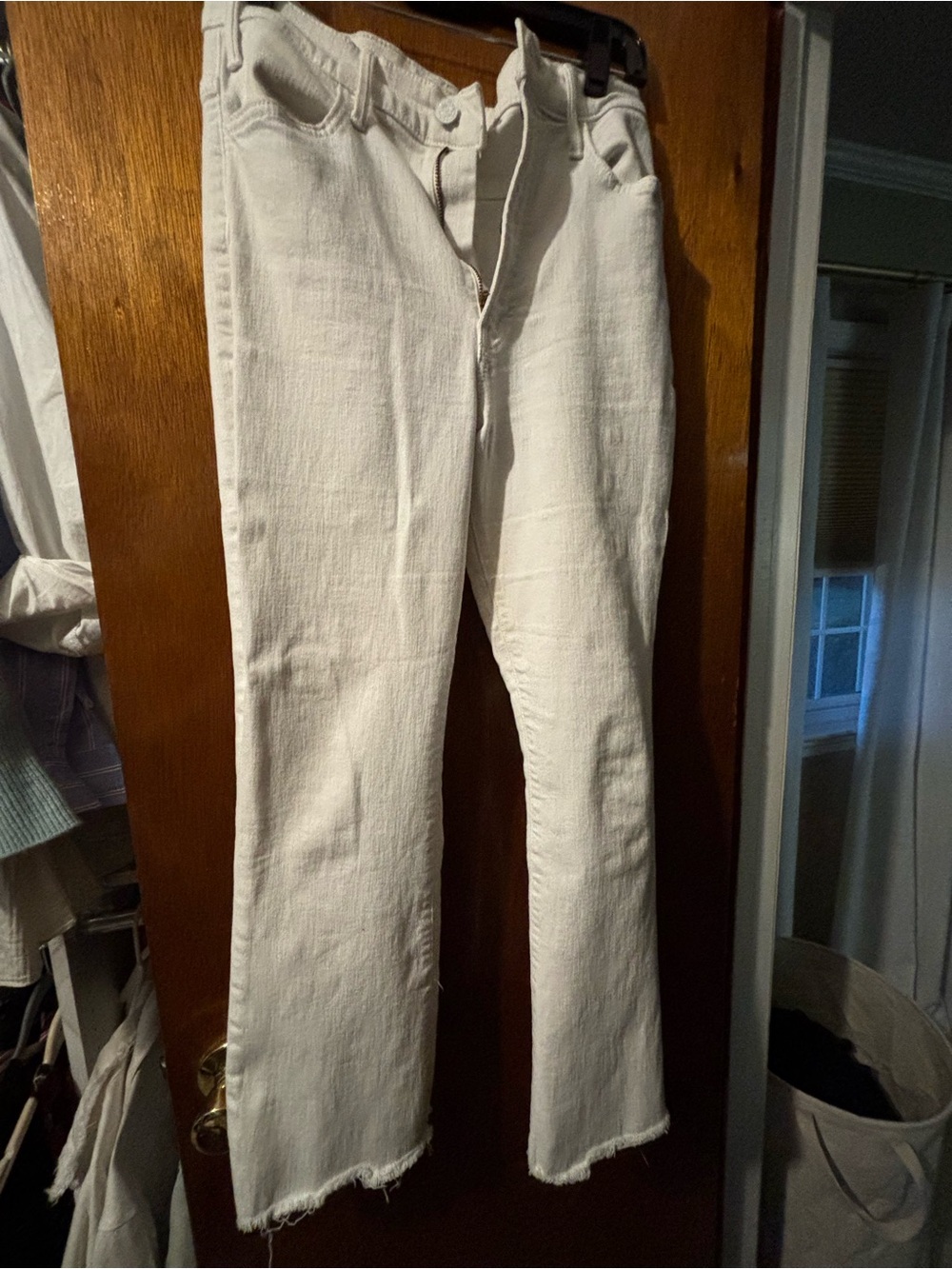 MOTHER White Denim Jeans- The Hustler Ankle Fray